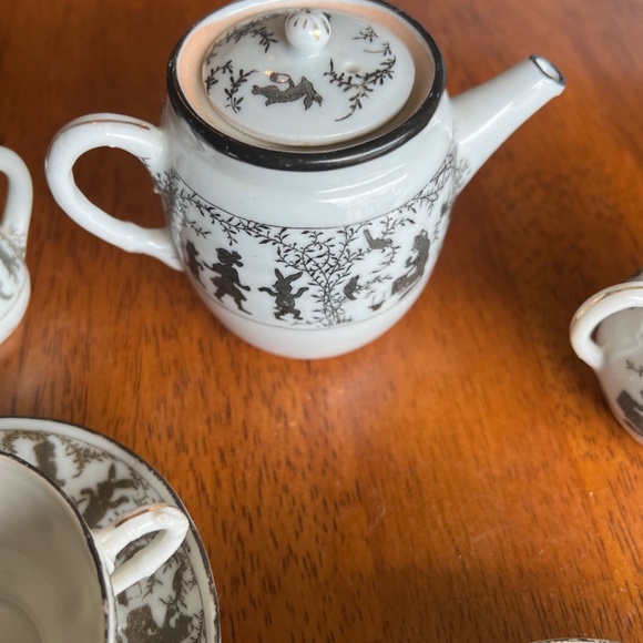 Rare Antique Nippon Child’s Tea Set Creamer Cups Animals Girl White Porcelain - Picture 3 of 16